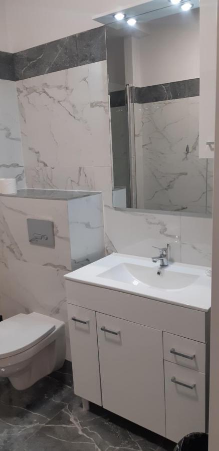 Hotel & Restauracja Glass 라돔 외부 사진