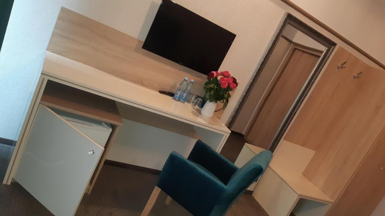 Hotel & Restauracja Glass 라돔 외부 사진