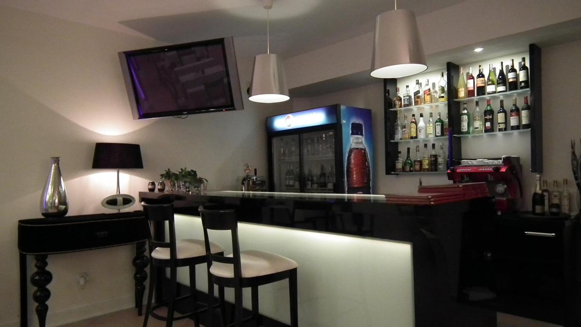 Hotel & Restauracja Glass 라돔 외부 사진