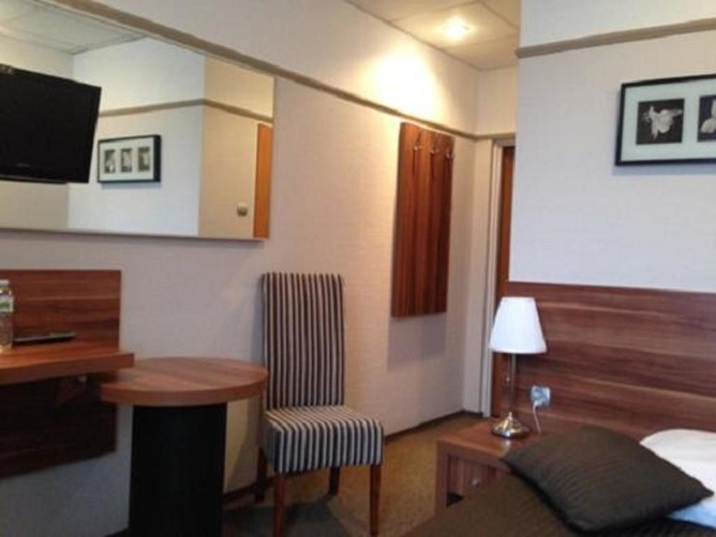 Hotel & Restauracja Glass 라돔 외부 사진