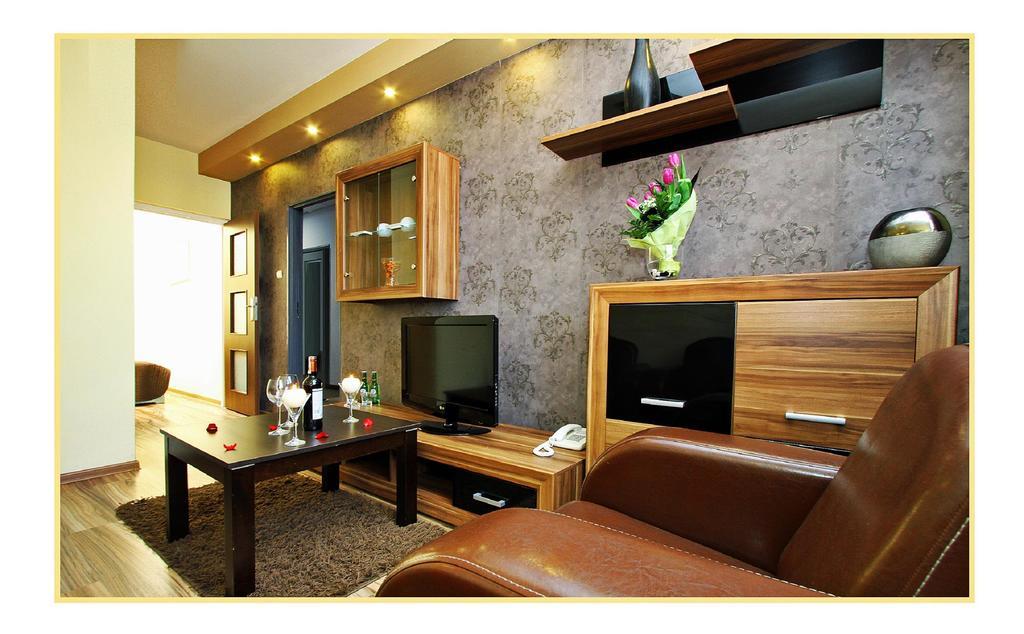 Hotel & Restauracja Glass 라돔 객실 사진