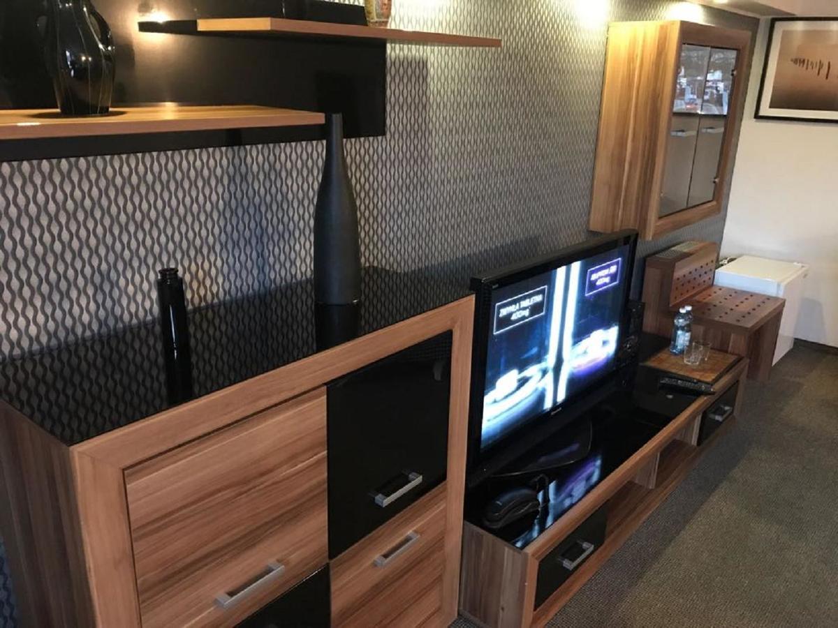 Hotel & Restauracja Glass 라돔 외부 사진