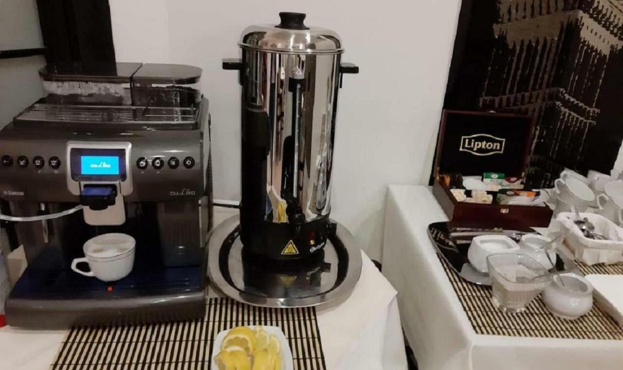 Hotel & Restauracja Glass 라돔 외부 사진